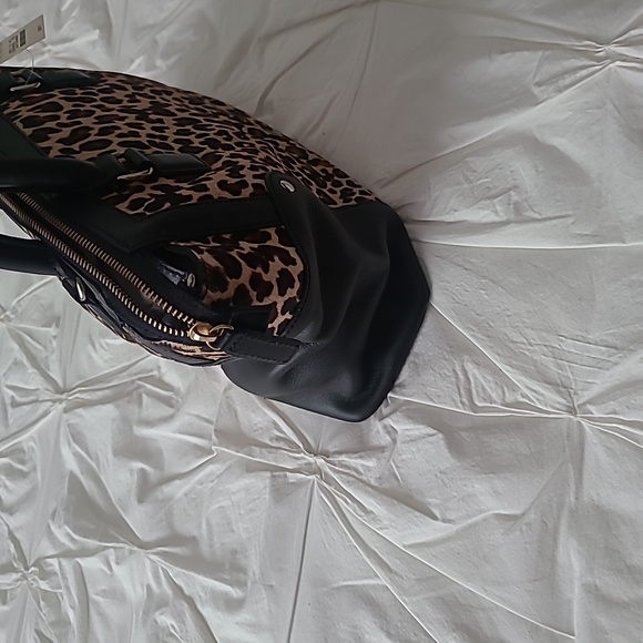 Talbots Leopard Print 2" Dress Shoes with Matching Handbag - Picture 10 of 10